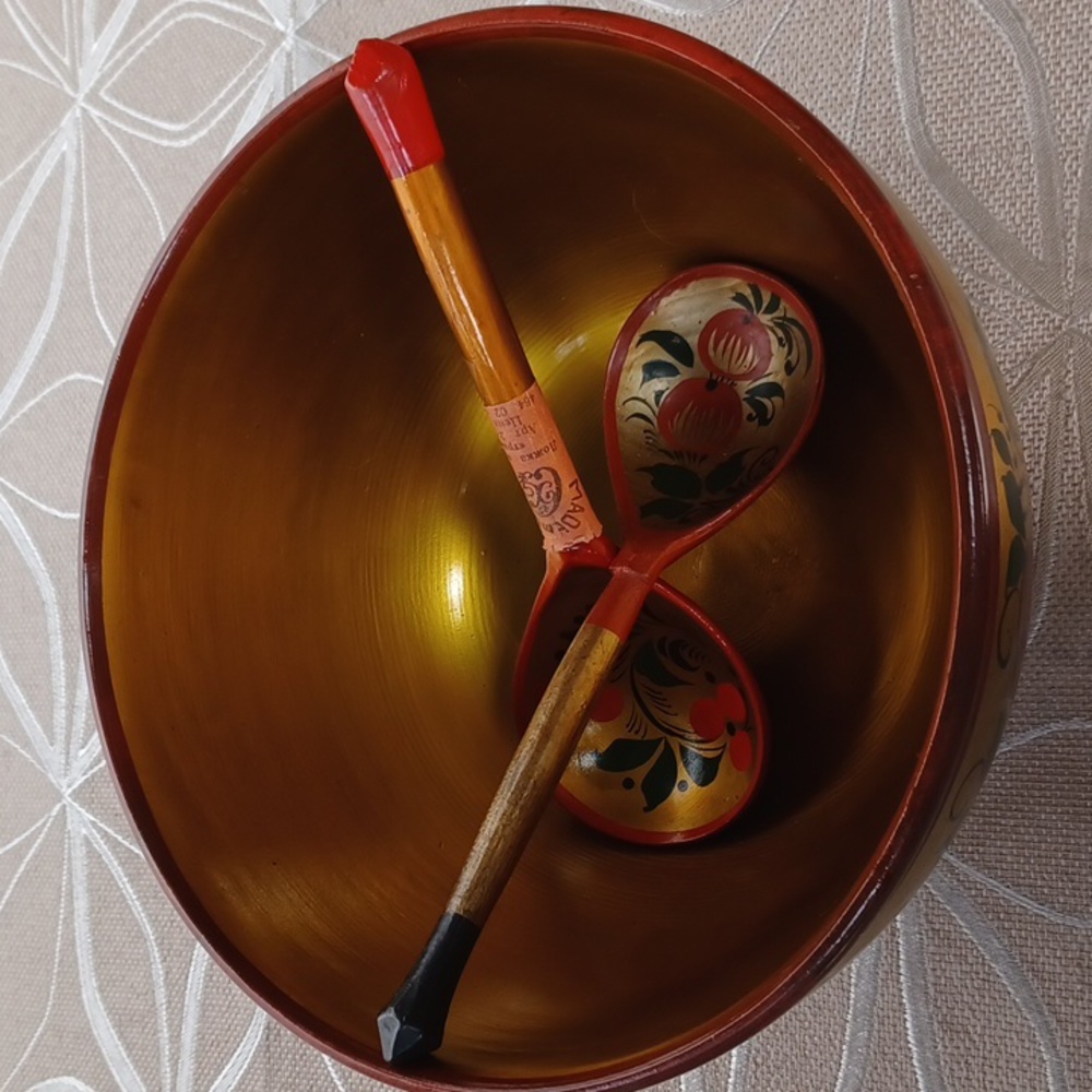 Russian  Khokhloma Serving Bowl